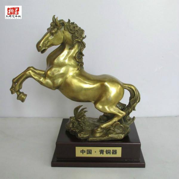 郑州铜马摆件哪里有卖 铜奔马批发马到成功开业送礼