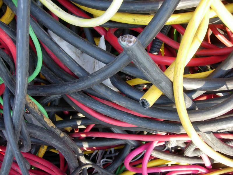 山东废旧电缆_废旧电缆回收价格_废旧电缆电线回收_图片