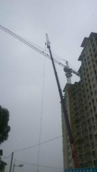 供应梧州大型设备吊装公司出租50至500吨吊车出租价格塔吊出租图片