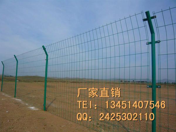供应圈地铁丝网围栏/镀锌包塑铁丝网围栏/9cm17cm铁丝网围栏