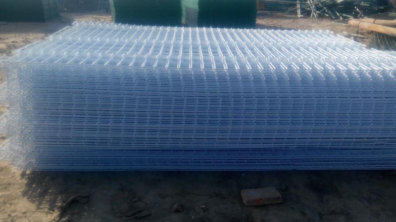 供应江苏镀锌网片、包塑网片、河北生产厂家。