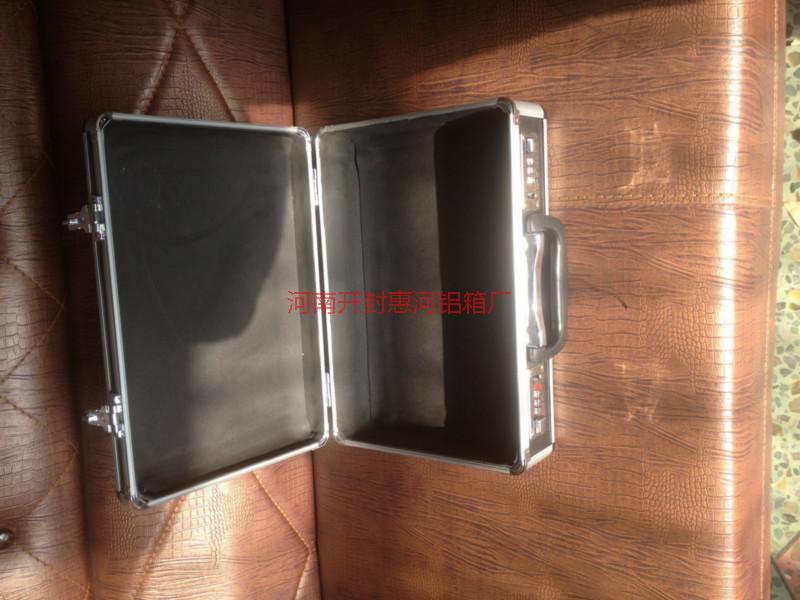河南铝合金箱定做 铝合金箱厂家直销  铝合金包装箱︱航空箱︱仪器箱︱军装铝箱︱