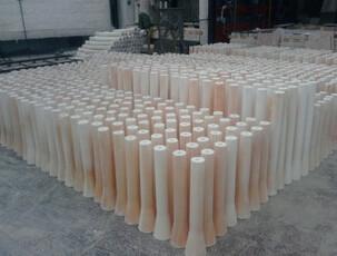 供应锦州阳光陶瓷供应各种规格石英水口，石英长水口，石英浸入式水口，大包保护套管，中间包保护套管