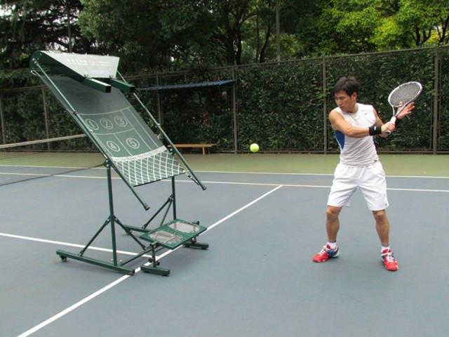 供应北京网球训练器网球练习网球训练网球练习基础动作网球比赛技巧