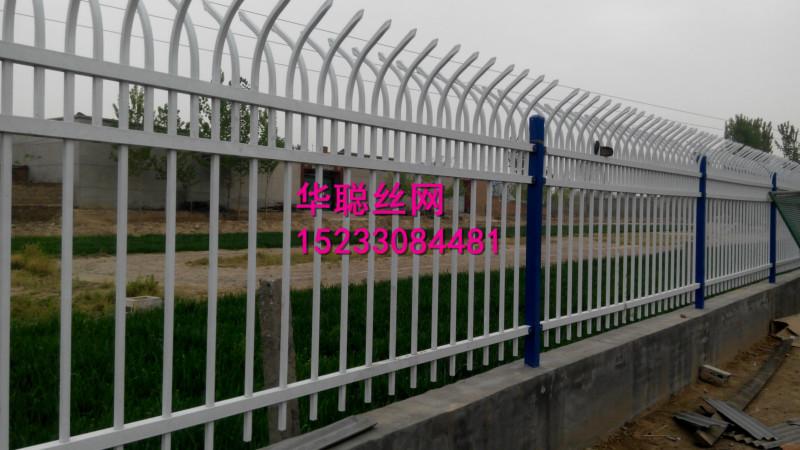 组装喷塑锌钢护栏网喷涂锌钢围栏批发