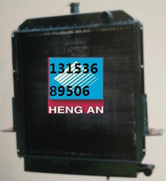 供应上海龙工30装载机配件价格散热器报价油冷器销售图片