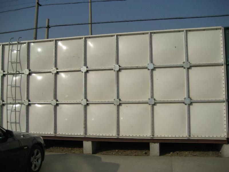 供应玻璃钢消防水箱   玻璃钢保温水箱  玻璃钢模压水箱