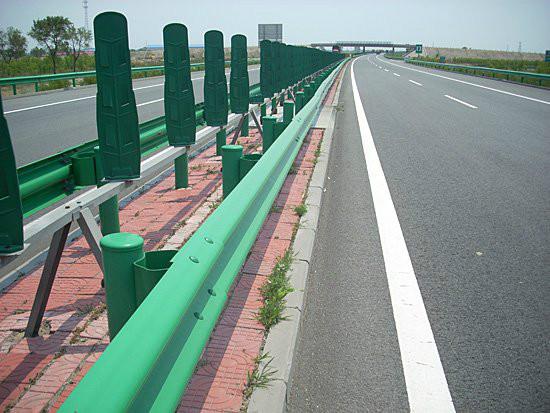 供应大连高速公路护栏板道路防撞护栏w板撞护板波形梁钢护板