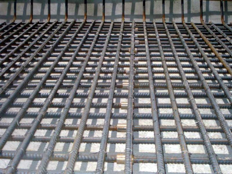 供应钢筋网片钢筋焊接网带肋钢筋网厂图片