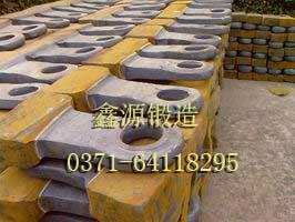 供应锤破锤头破碎机配件的制定标准 中国鑫源