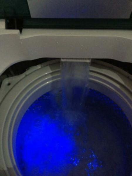 供应厂家直销7公斤蓝光杀菌投币洗衣机应