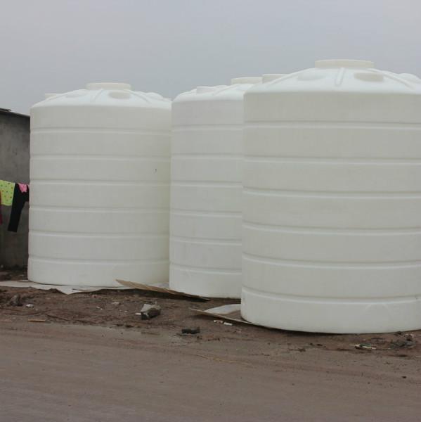 供应塑料储水桶 重庆塑料储罐厂家