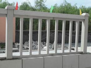 供应青岛济南高铁护栏 青岛济南高铁铸造护栏