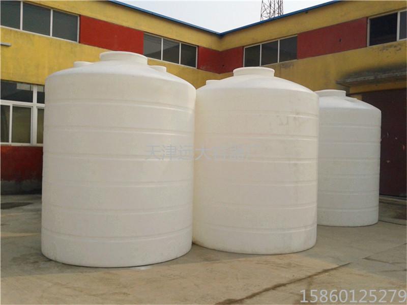 供应辽源塑料储水罐厂家现货，8吨塑料储水罐价格图片