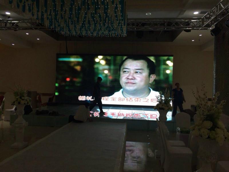 供应黑龙江大庆冠豪酒店超大LED背景墙，锐凌光电图片