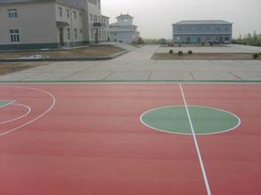供应校园塑胶篮球场地胶北京塑胶跑道性价比高厂家销售图片